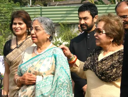 Gursharan Kaur,  Salma Ansari and Aamir Khan at the release of book &quot;Colours of My Rainbow&quot;