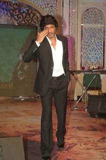 Shah Rukh Khan unveils Mughal-e-Azam documentary at JW Marriott, Juhu. .