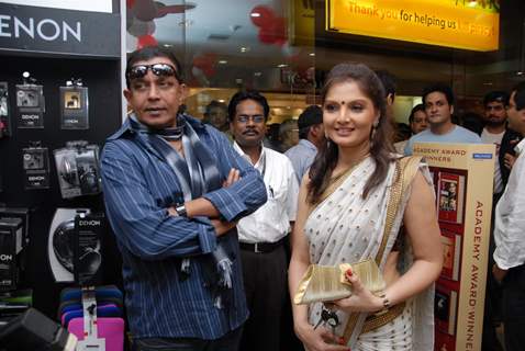 Deepshikha and Mithun Chakraborty at Music launch of movie 'Yeh Dooriyan' at Inorbit Mall