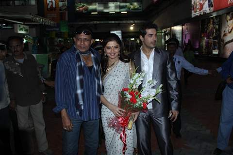 Deepshikha, Mithun and Kaishav Arora at Music launch of movie 'Yeh Dooriyan' at Inorbit Mall