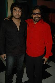 Celebs at Amit Mishra Birthday bash with star cast of Rakht Ek Rishta at the club, Mumbai