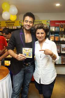 Jackky Bhagnani and Hard Kaur at F.A.L.T.U film music launch at Planet M, Mumbai