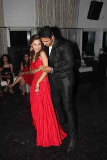 Sara Khan and Nishant Malkani leads of RMJ dancing