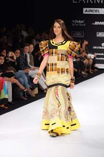A model displays designer Sabashe by Sabah Khan's creations during the Lakme Fashion Week day 4 in Mumbai. .