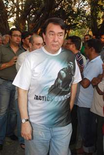 Randhir Kapoor at Navin Nischol funeral at Santacruz. .