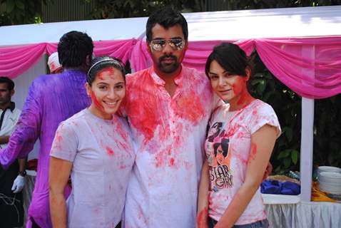 Shabir Ahluwalia with Kanchi Kaul and Aanchal Kumar at Holi Party at Versova