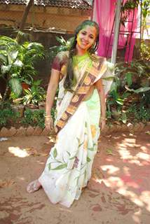 Narayani Shastri at Ekta, Sanjay and Kiran Holi Party at Versova