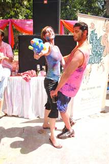 Karan Vir and Teejay Bohra at Ekta, Sanjay and Kiran Holi Party at Versova