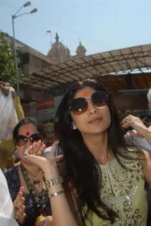 Shilpa Shetty snapped at Siddhivinayak Temple