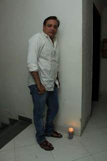 Manoj Joshi at Aftab Shivdasani place