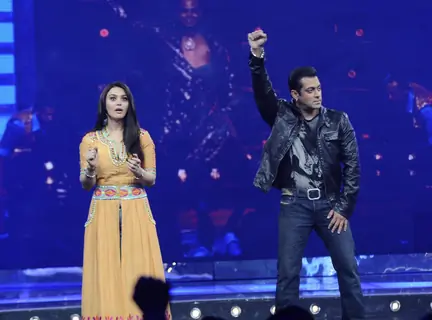 Preity and Salman on the sets of Guinness World Records at RK Studios. .