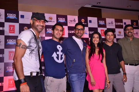 Abhishek, Farhan and Sarah at Zapak.com Game film event at Novotel. .