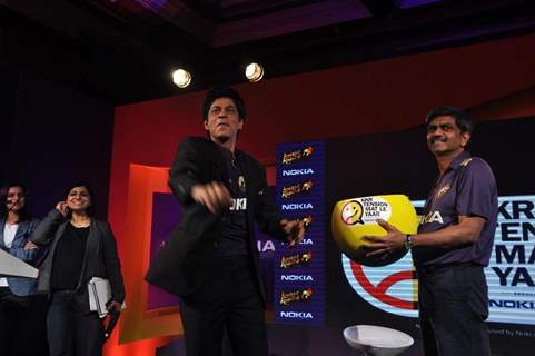 Shah Rukh Khan graces the KKR-Nokia tie-up media meet at the Taj Lands End