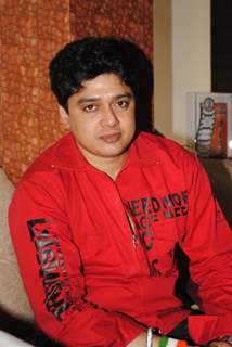 Celeb at Director Anil Sharma hosted the cricket screening at his house
