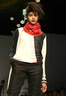 A Model showcasing designer Urvashi Kaur's creation at the Wills Lifestyle India Fashion Week autumn inter 2011 in New Delhi on Wed 6 April 2011. .