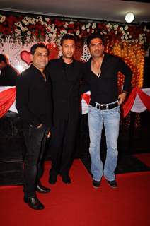 Sunil Shetty and Irrfan Khan at Premiere of Thank you at Chandan, Juhu, Mumbai
