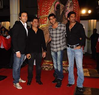 Akshay, Bobby and Sunil Shetty at Premiere of Thank you at Chandan, Juhu, Mumbai
