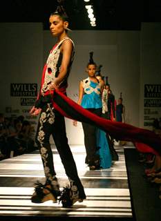 Models showcasing designer Anamika Khanna's creation at the Wills Lifestyle India Fashion Week autumn winter 2011,in New Delhi on Saturday 9 April 2011. .