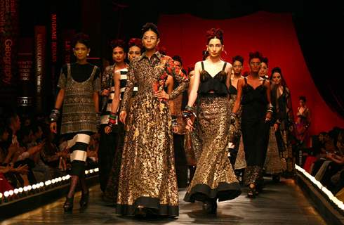 Models showcasing designer Sabyasachi's creations at the Wills Lifestyle India Fashion Week's Grand Finale ,in New Delhi on Sunday. .