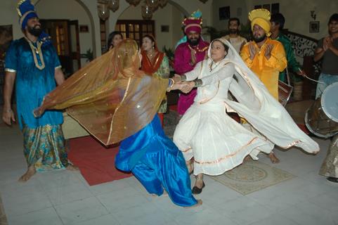 Baisakhi celebration on the sets of Na Aana Is Desh Laado