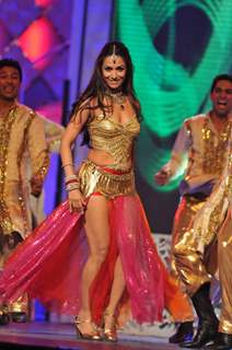 Malaika Arora Khan at the Pantaloons Femina Miss India 2011 Finale, Mehboob Studio