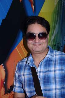 Vinay Pathak at Radiocity to promote 'Chalo Dilli'. .