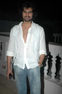 Gaurav Chopra at Debina Bonnerjee bday bash at Madh with Retro Theme