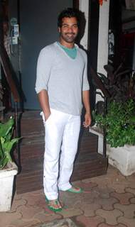 Shabir Ahluwalia at Kushal Punjabi's Birthday bash