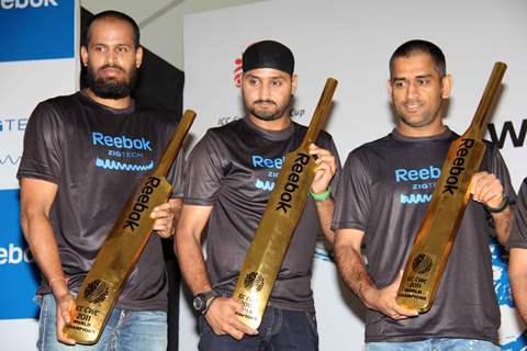 Reebok felicitates the World Cup winners Yousuf Pathan, Dhoni and Harbhajan Singh