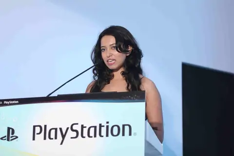 Saloni Daini unveils new PSP Games
