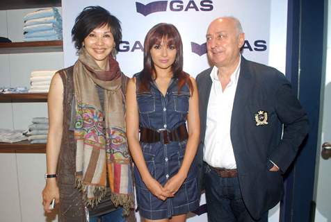 Mrinalini Sharma launches new store of Gas