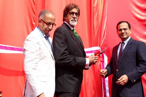 Amitabh Bachchan launches a Jewellery Boutique of Tanishq