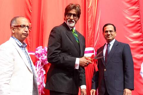 Amitabh Bachchan launches a Jewellery Boutique of Tanishq