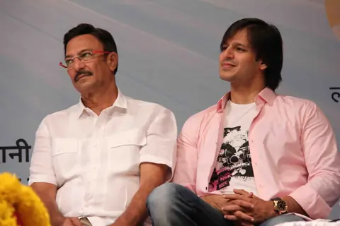Vivek and Suresh Oberoi at Yogi Rishi Swami Ramdev interaction on the subject of Enrichment of Life