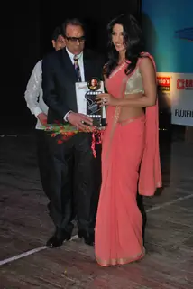 Priyanka Chopra and Dharmendra at Dadasaheb Phalke Awards in Bhaidas Hall on 3rd May 2011. .