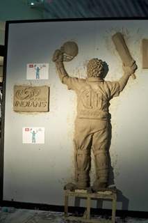 Clay Sculpture of Sachin Tendulkar made by Vivek Sonawane at Oberoi Mall, Mumbai