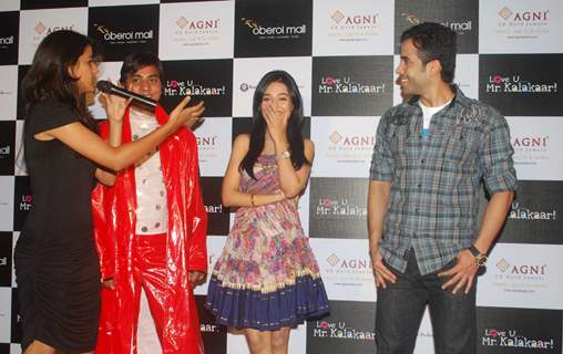 Tusshar Kapoor and Amrita Rao at a promotional event for film Love U... Mr. Kalakaar! at Oberoi Mall