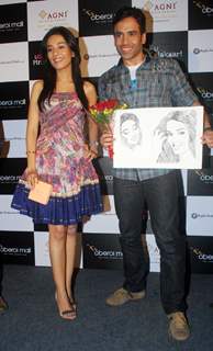 Tusshar Kapoor and Amrita Rao at a promotional event for film Love U... Mr. Kalakaar! at Oberoi Mall