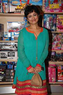 Divya Dutta mom Nalini's book 'Katra Katra Zindgi' launch at crossword