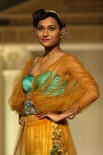 Models walk the ramp at Silhousettes 2011 Vintage Vogue Fashion show by B. D. Somai Institute of Art