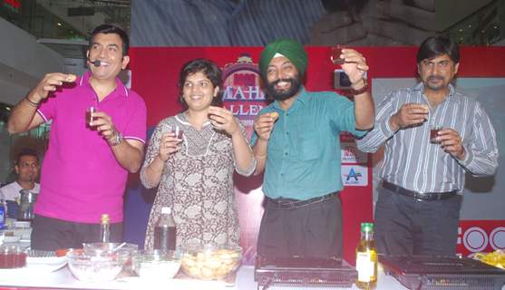 Sanjeev Kapoor cooked live at Oberoi Mall