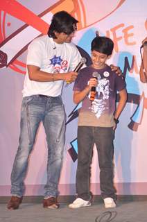 Shaan and Darsheel at Anti-tobacco campaign with Salaam Bombay Foundation and other NGOs, Tata Memorial, Parel. .