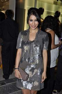 Sophie Chaudhary at Rohit & Rahul Gandhi store launch, Khar in Mumbai