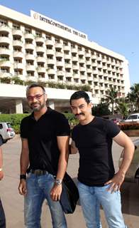 Aamir Khan unveils Delhi Belly first look