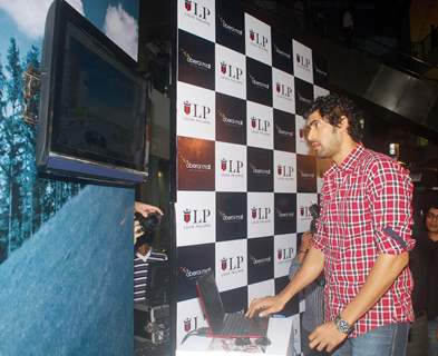 Rana Daggubati at Louis Phillipe speed challenge, Oberoi Mall