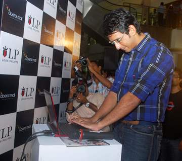 Sharman Joshi at Louis Phillipe speed challenge, Oberoi Mall