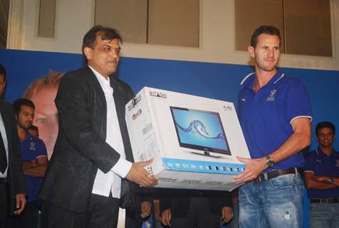 Rajasthan Royals team launches new range of Lcd Mitashi