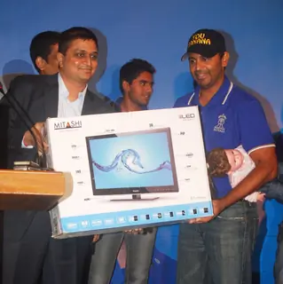Rajasthan Royals team launches new range of Lcd Mitashi