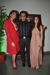 Riya Sen and Gulshan Grover at Kashmakash special screening at Whistling woods