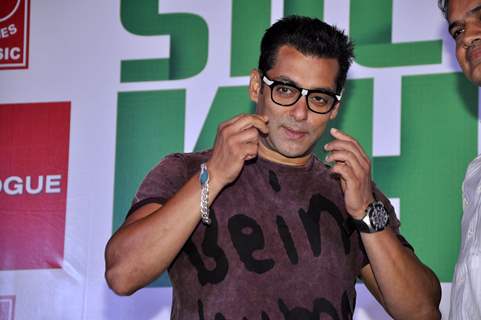 Salman Khan at Ready live mad concert announcement at Novotel Juhu Mumbai